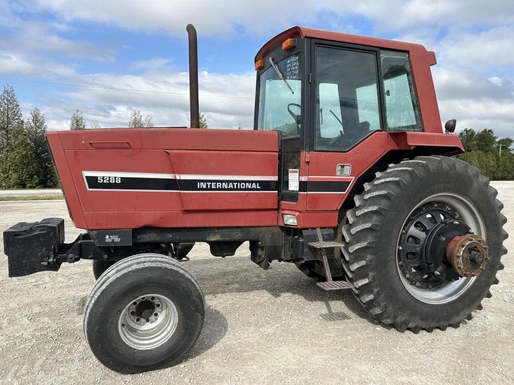 Image of International Harvester 5288 Primary image