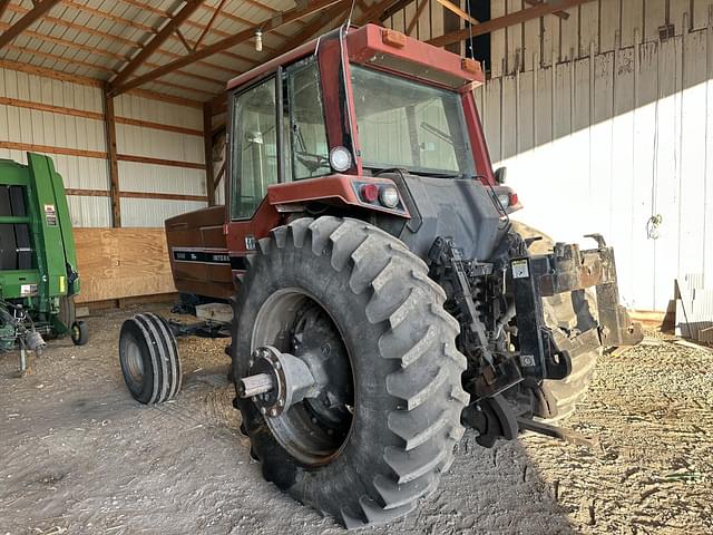 Image of International Harvester 5288 equipment image 4