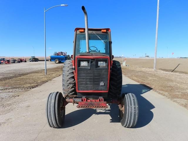 Image of International Harvester 5288 equipment image 2