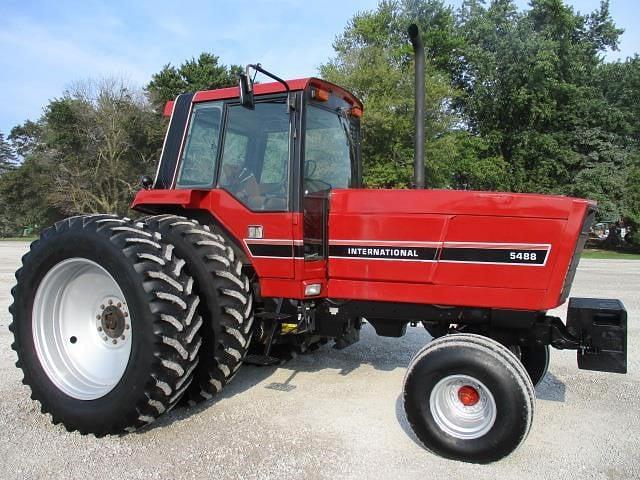 Image of International Harvester 5488 equipment image 1