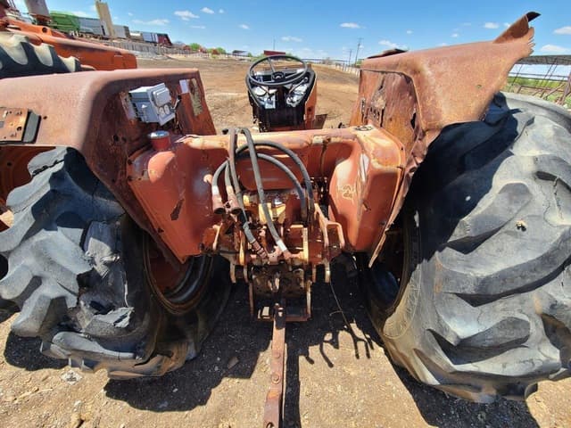 Image of International Harvester 584 equipment image 3