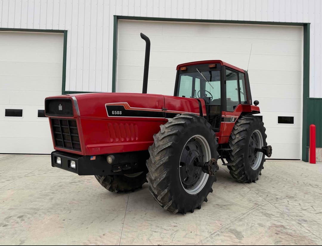 Image of International Harvester 6588 Primary image