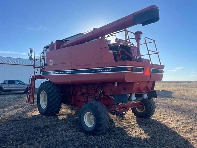 Image of International Harvester 1460 equipment image 2