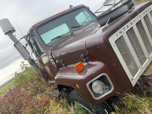 Image of International F-2674 equipment image 1