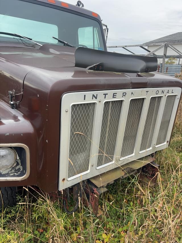 Image of International F-2674 equipment image 2