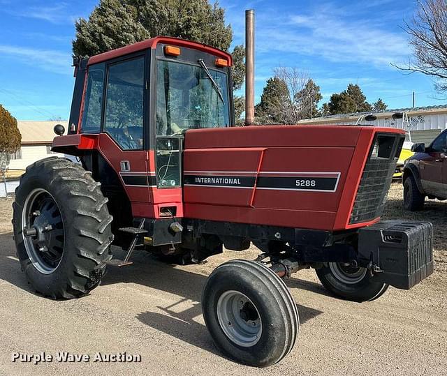 Image of International Harvester 5288 equipment image 2