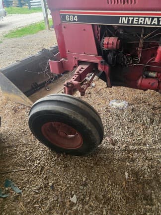 Image of International Harvester 684 equipment image 2
