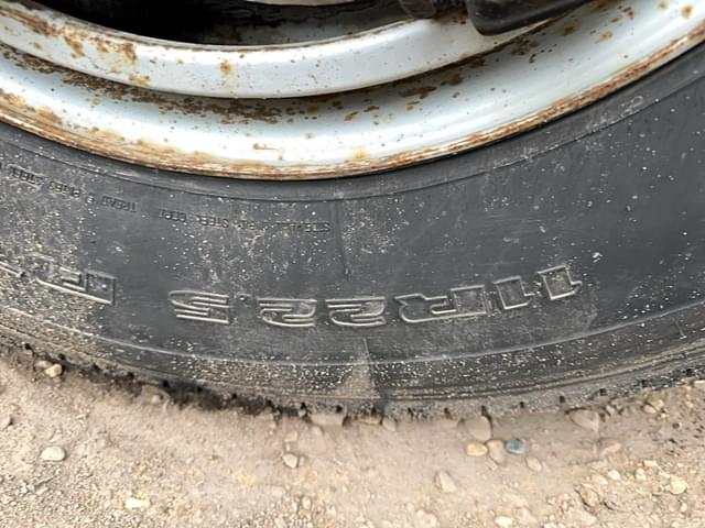 Image of International S1900 equipment image 1