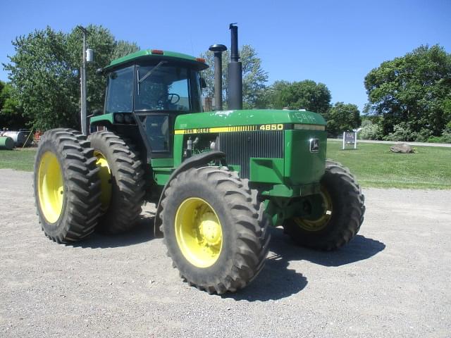 Image of John Deere 4850 equipment image 4