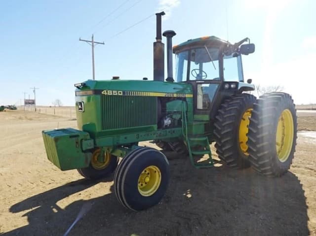 Image of John Deere 4850 equipment image 4