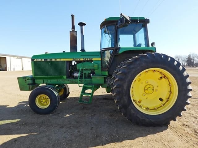 Image of John Deere 4850 equipment image 3