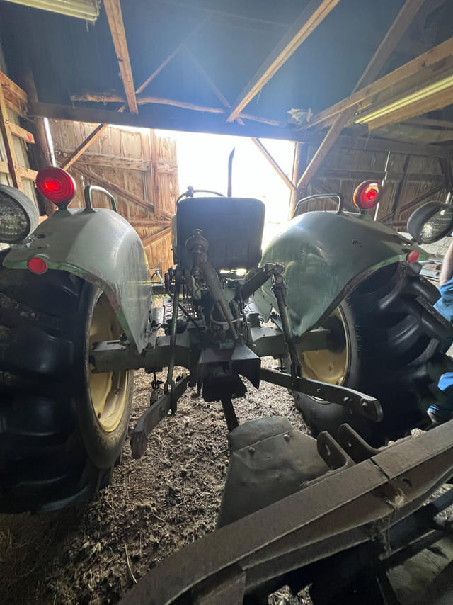 Image of John Deere 1050 equipment image 2