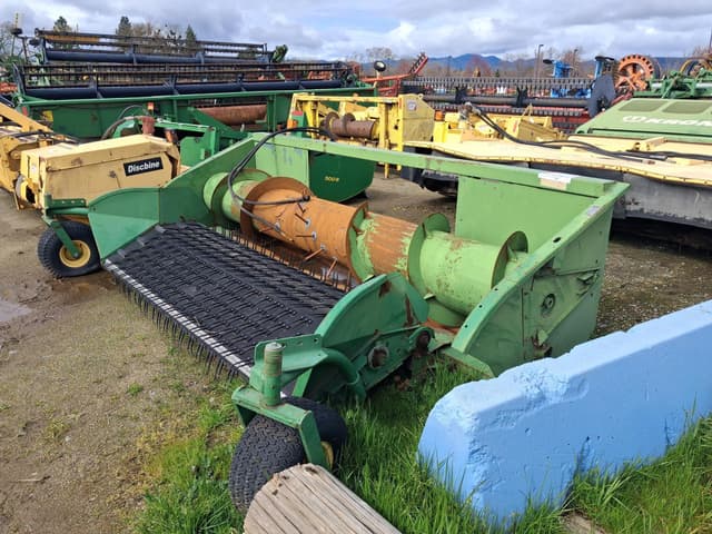 Image of John Deere 212 equipment image 1