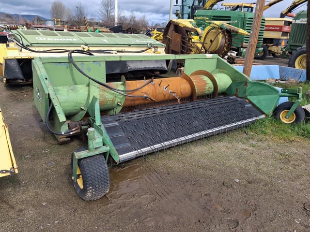 Image of John Deere 212 equipment image 3