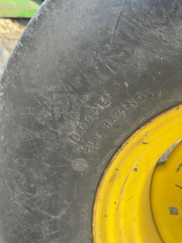 Image of John Deere 2750 equipment image 2