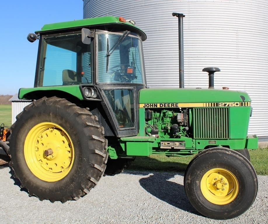 Image of John Deere 2750 Primary image