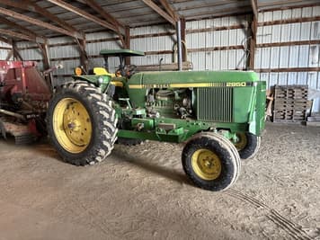 Main image John Deere 2950