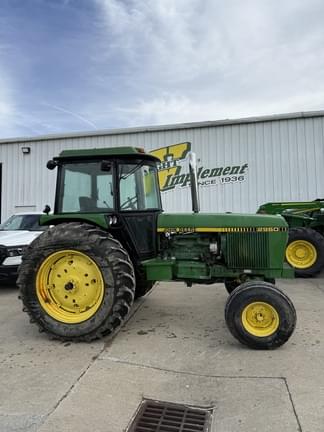Image of John Deere 2950 Primary image