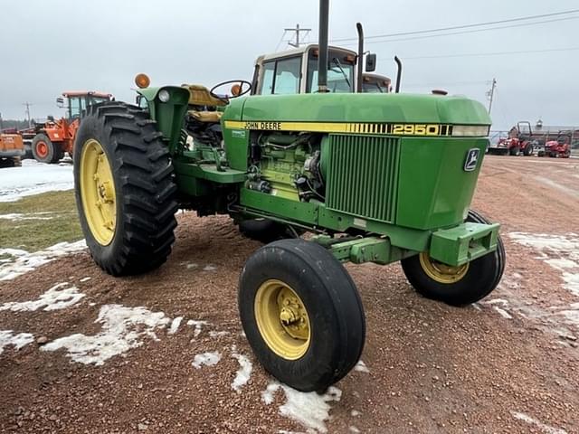 Image of John Deere 2950 equipment image 2