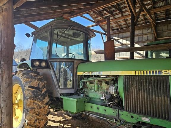 Image of John Deere 2950 equipment image 2