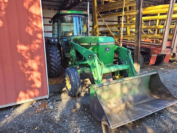 Image of John Deere 2950 equipment image 3