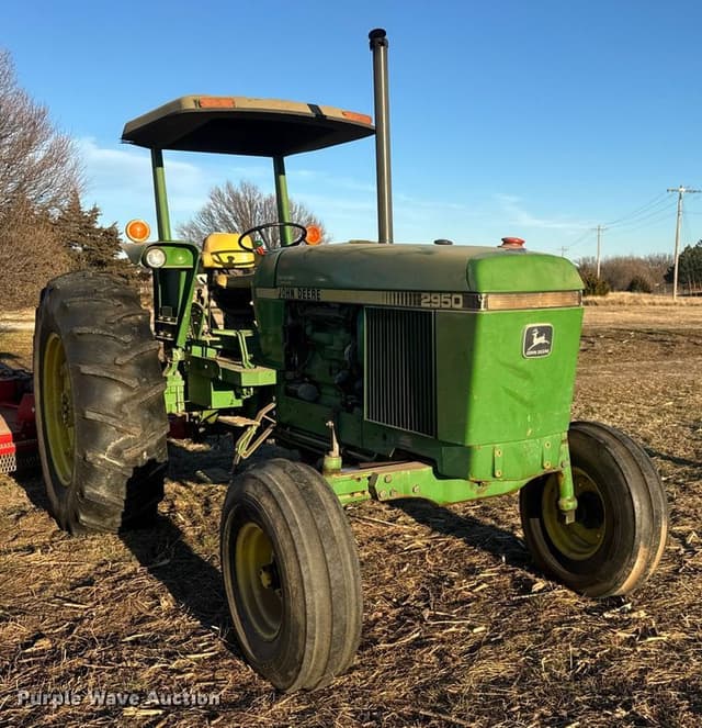 Image of John Deere 2950 equipment image 1