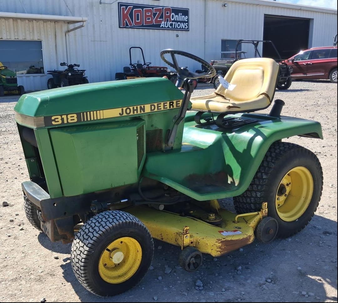 Image of John Deere 318 Primary image