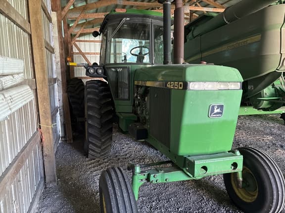 Image of John Deere 4250 equipment image 1