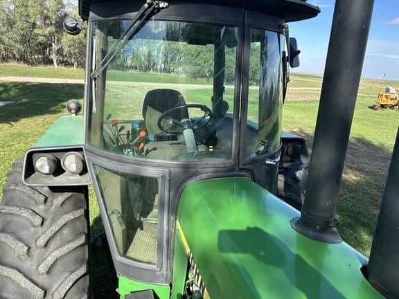 Image of John Deere 4450 equipment image 4
