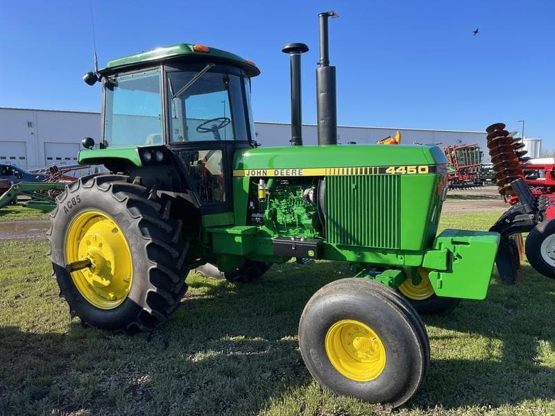 Image of John Deere 4450 Primary image