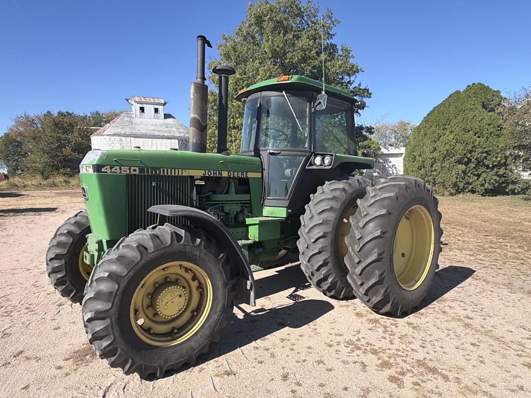 Image of John Deere 4450 Primary image