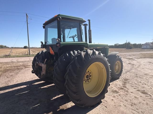 Image of John Deere 4450 equipment image 4