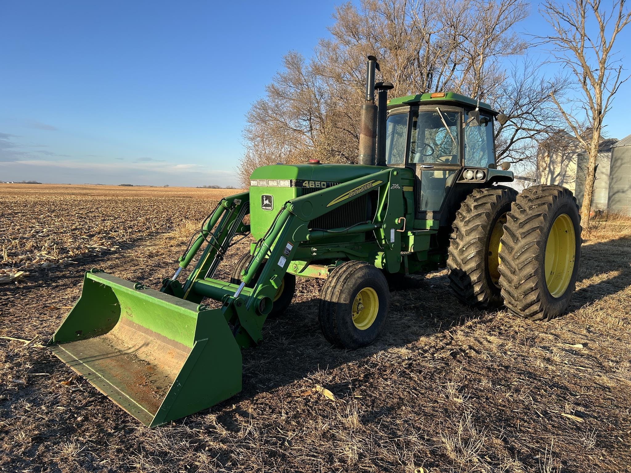 1983 John Deere 4650 Equipment Image0