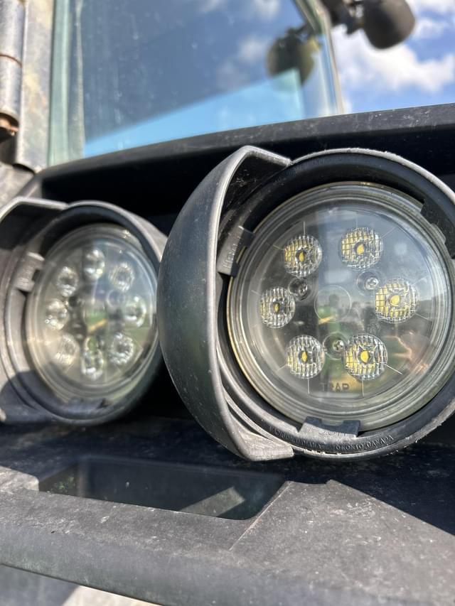 Image of John Deere 4650 equipment image 2