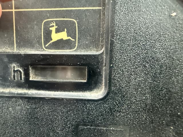 Image of John Deere 4850 equipment image 1