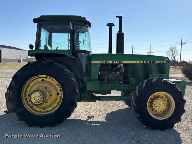 Image of John Deere 4850 equipment image 3