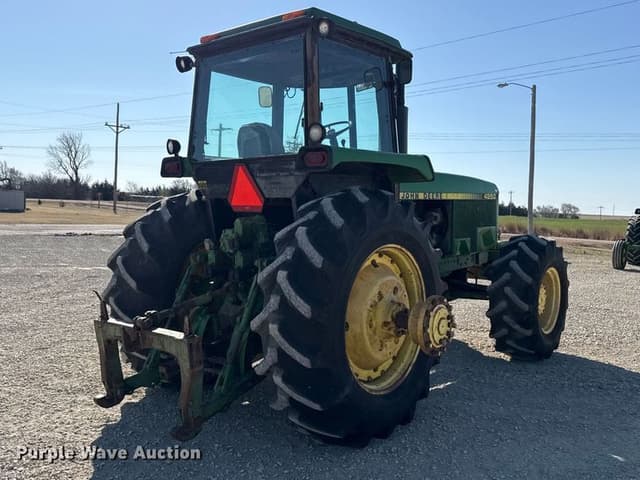 Image of John Deere 4850 equipment image 4