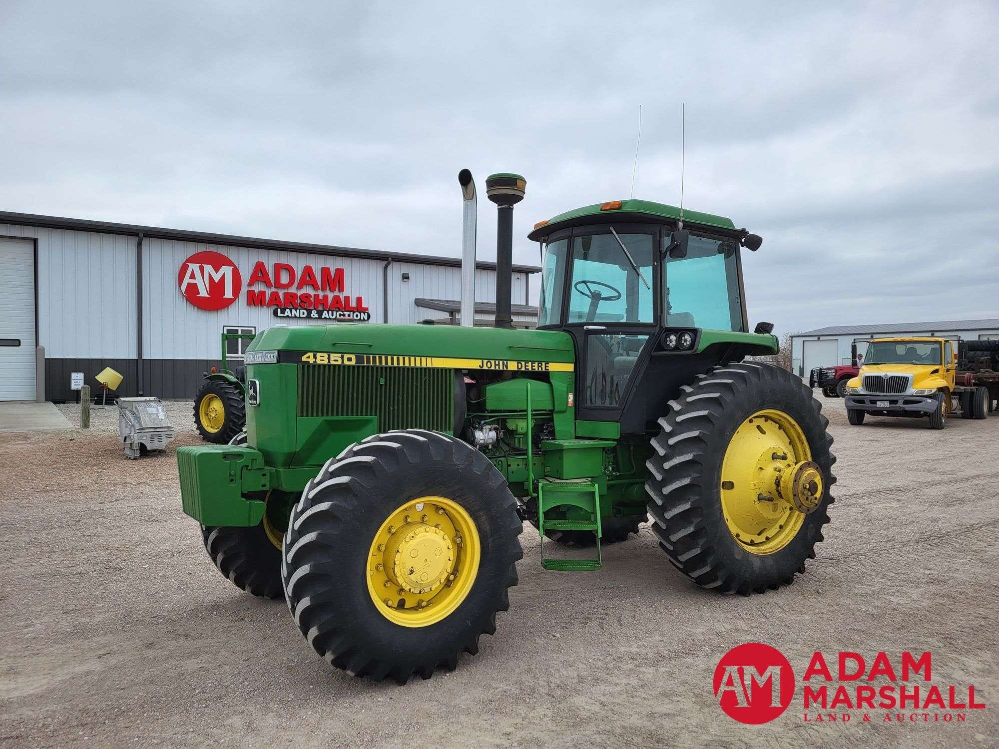 1983 John Deere 4850 Equipment Image0