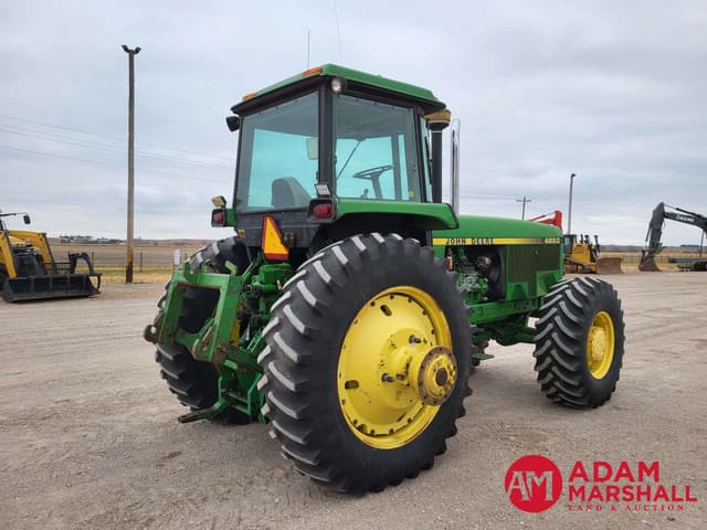 Image of John Deere 4850 equipment image 2