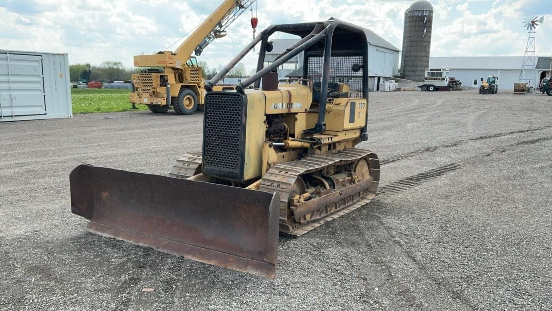 1983 John Deere 550 Equipment Image0