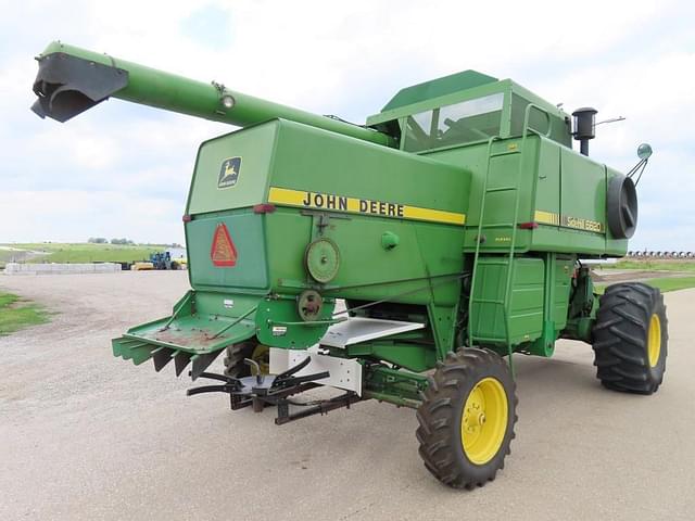 Image of John Deere 6620 Sidehill equipment image 4