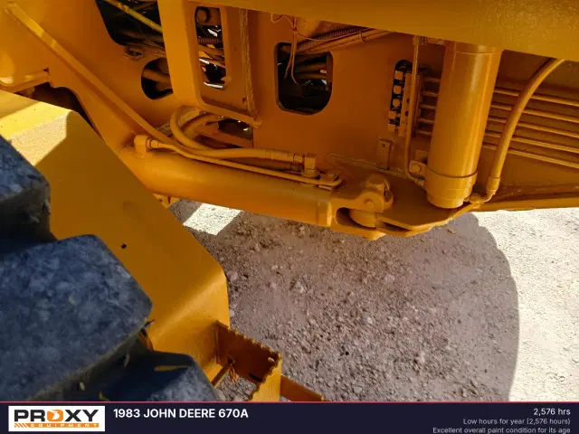 Image of John Deere 670A equipment image 3