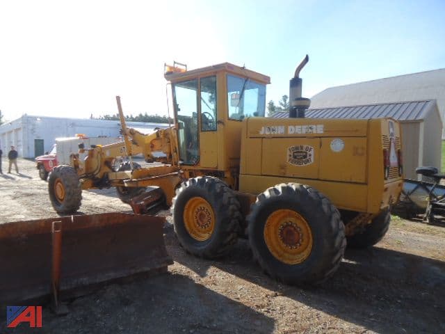 Image of John Deere 672B equipment image 3