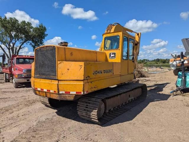 Image of John Deere 690B equipment image 2