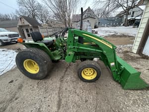 1983 John Deere 750 Image