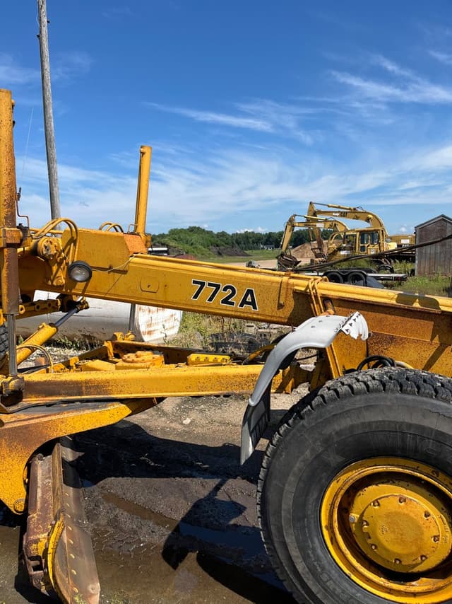 Image of John Deere 772A equipment image 2