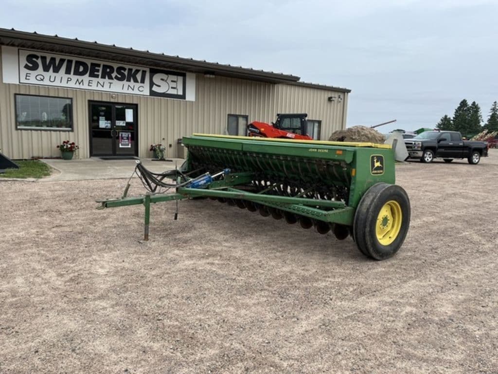 Image of John Deere 8300 Primary image