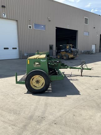 Image of John Deere 8300 equipment image 2