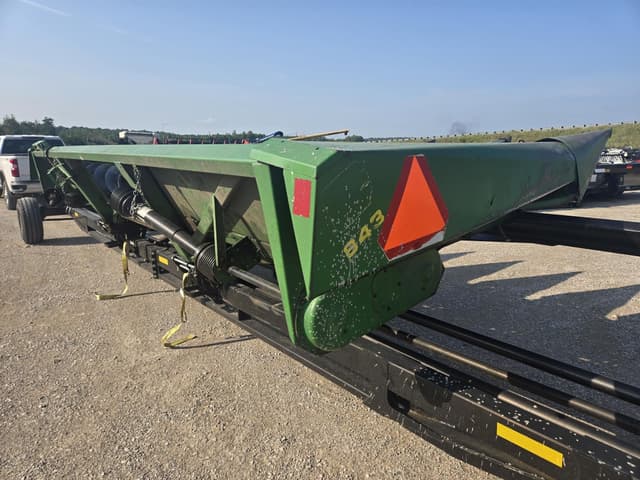 Image of John Deere 843 equipment image 3