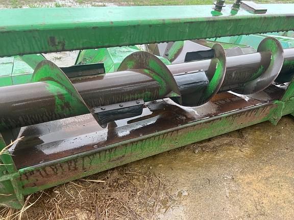 Image of John Deere 843 equipment image 4